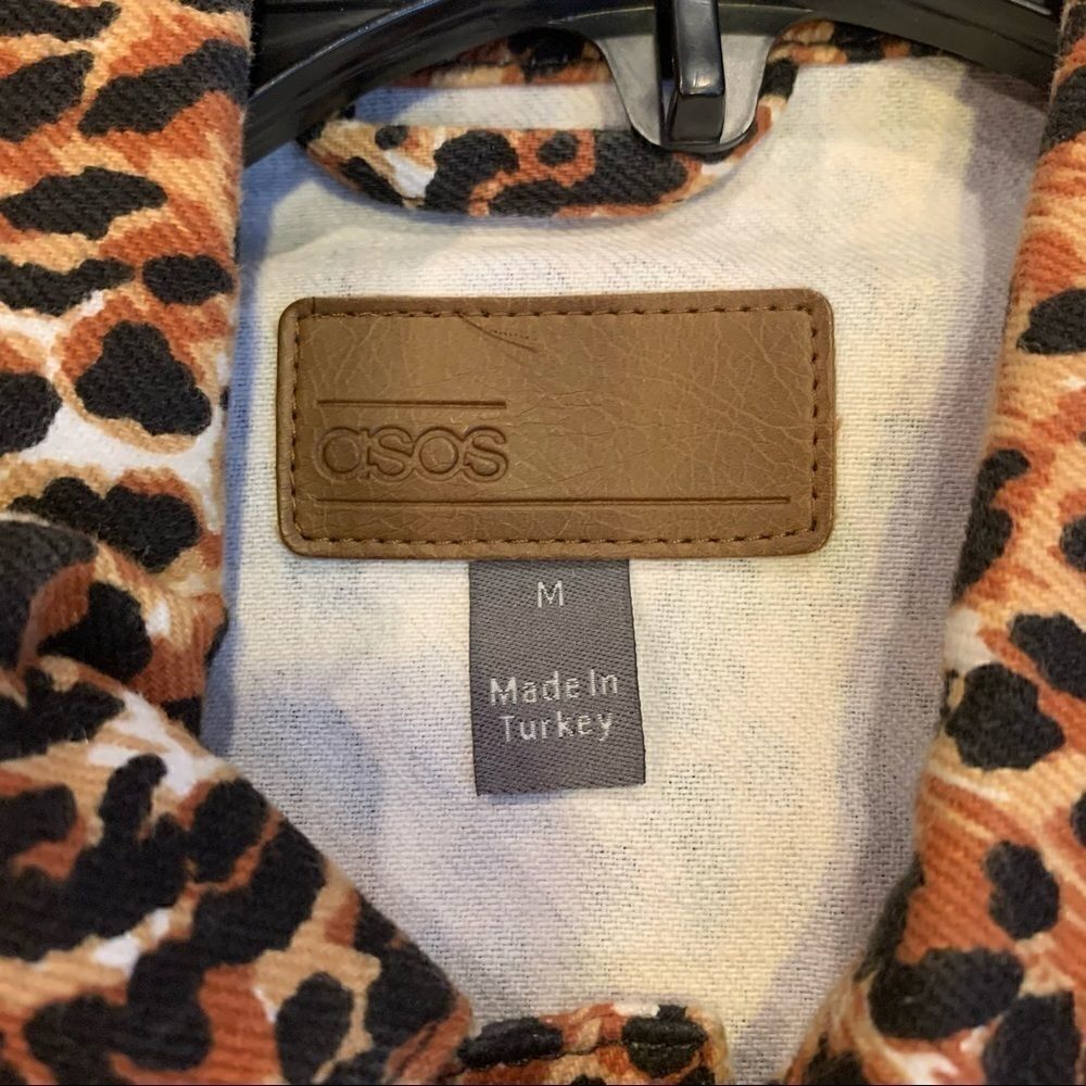 ASOS Design Denim Jacket in Leopard Print Size M - Picture 9 of 14